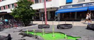 Två illgröna fontäner i centrala Uppsala: "Är ju sabotage"