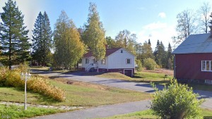 28-åring ny ägare till 50-talshus i Långträsk - 300 000 kronor blev priset