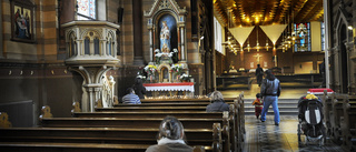Katolska kyrkan växer i Sverige – unga lockas