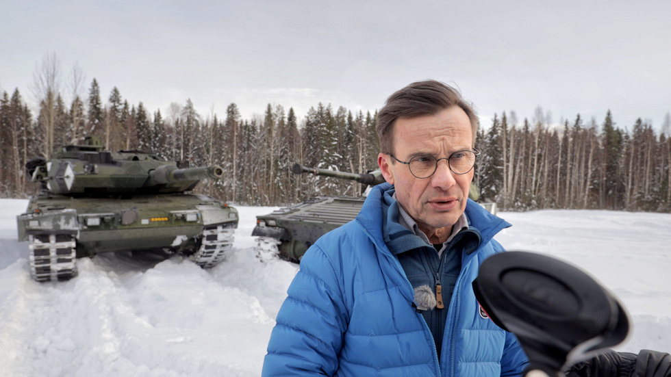 Statsminister Ulf Kristersson (M) under en pressträff i Boden på Norrbottens regemente (I19) i samband med årsdagen för Rysslands invasion av Ukraina. Arkivbild