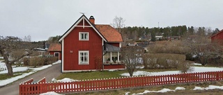 116 kvadratmeter stor äldre villa i Kisa såld för 850 000 kronor