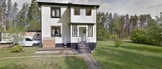 Nya ägare till 40-talshus i Storebro - 800 000 kronor blev priset