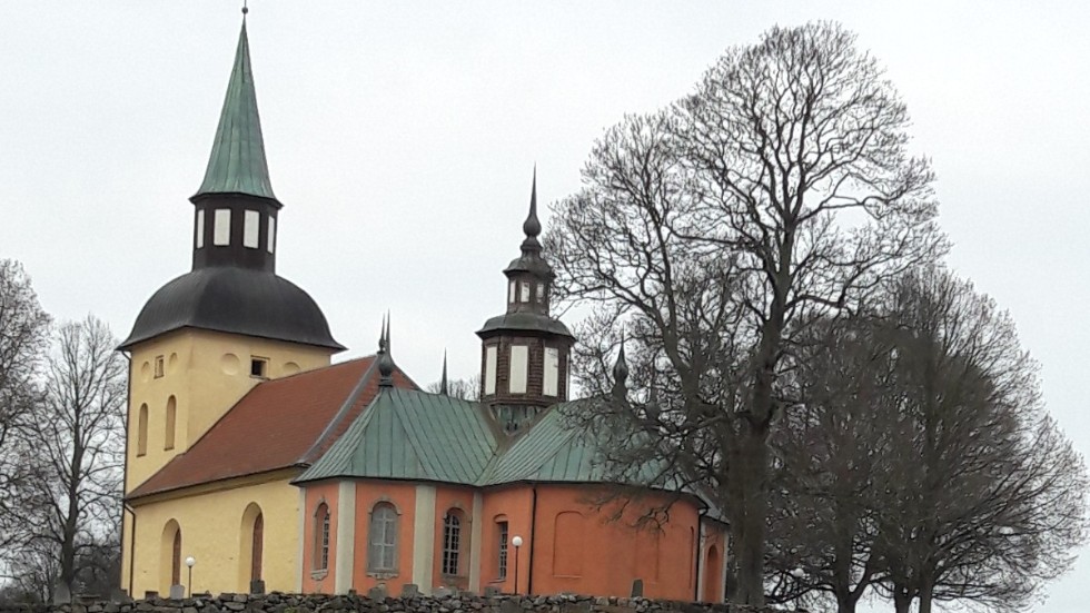 Ludgo kyrka är en av sex kyrkor i Rönö församling.