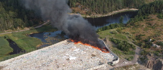 3 000 ton plast hotades av brand på avfallshantering