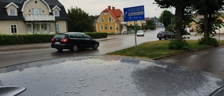 Regnet vräkte ner i Skillingarum, men droppade bara i centrala Vimmerby
