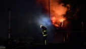 Tvåhundra bilar brann i garage i Märsta