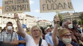 Stora protester mot Kinauniversitet i Ungern