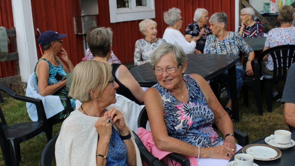 Lena Ohlsson, till vänster, hade hittat evenemanget via Instagram och bjudit med sin moster Dagny Karlsson.