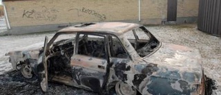 Stulen bil sattes i brand