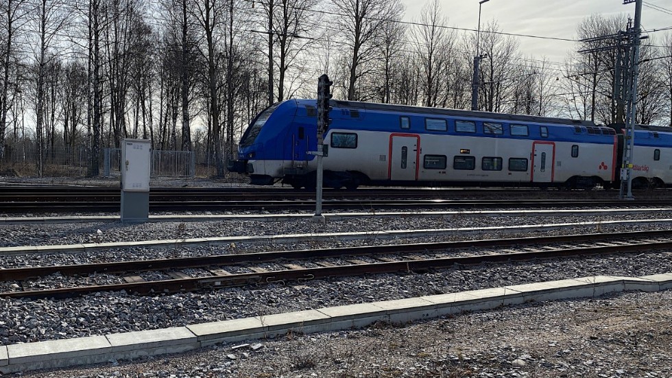 Insändarskribenten skriver att det finns att lära om Ostlänken från tidigare diskussioner kring järnväg.