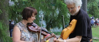 Stämningsfull spelmansstämma på Ottarsborg