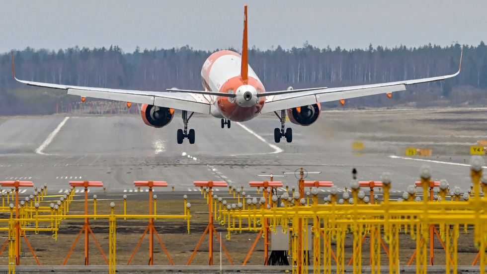 Flygskatten borde avskaffas, det skriver företrädare för Transportföretagen.