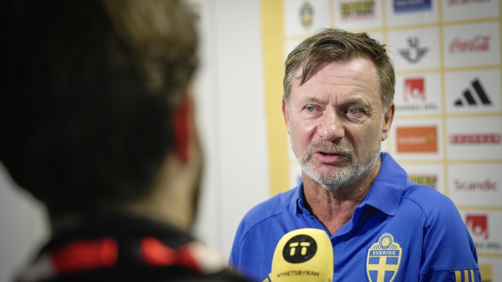 Fotbollsdamernas förbundskapten Peter Gerhardsson under onsdagens trupputtagning till Nations League-matcherna mot Spanien och Italien.