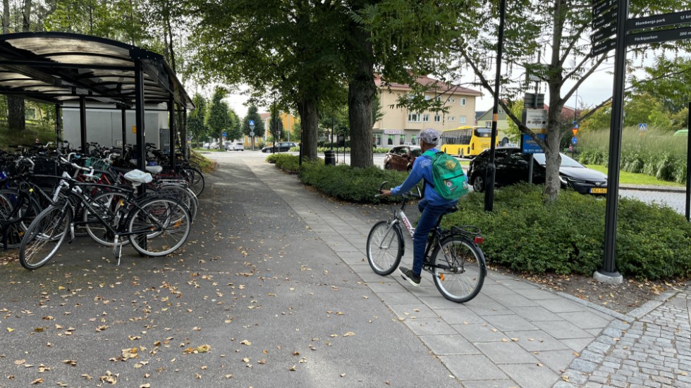 Att cykla är inte bara ett hållbart sätt att ta sig fram och bra för hälsan, skriver Miljöpartiets gruppledare i Eskilstuna Mohamed Abdukani och Marielle Lahti.