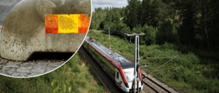 Tåg körde in i betongsugga utanför Eskilstuna