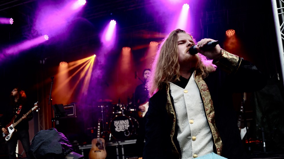 The hard rock band, Barons Court, have had a hectic summer with performances at both the Summertime and Trästock festivals. On Saturday, they will play at the Sävenäs Pop & Vis Festival in Skelleftehamn.
