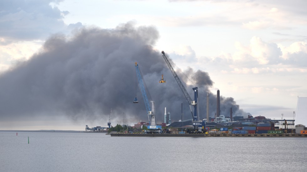The fire at Boliden Rönnskär's electrolysis plant had a significant impact on Boliden's operating result during the company's second quarter, despite the incident occurring just over two weeks before the end of the period. The financial implications amounted to hundreds of millions of kronor.