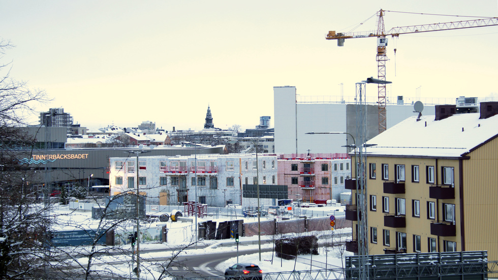 Bostadsbyggandet har kommit igång på Folkungavallen. Stångåstaden och A-gruppen/Vidare bygger för fullt.