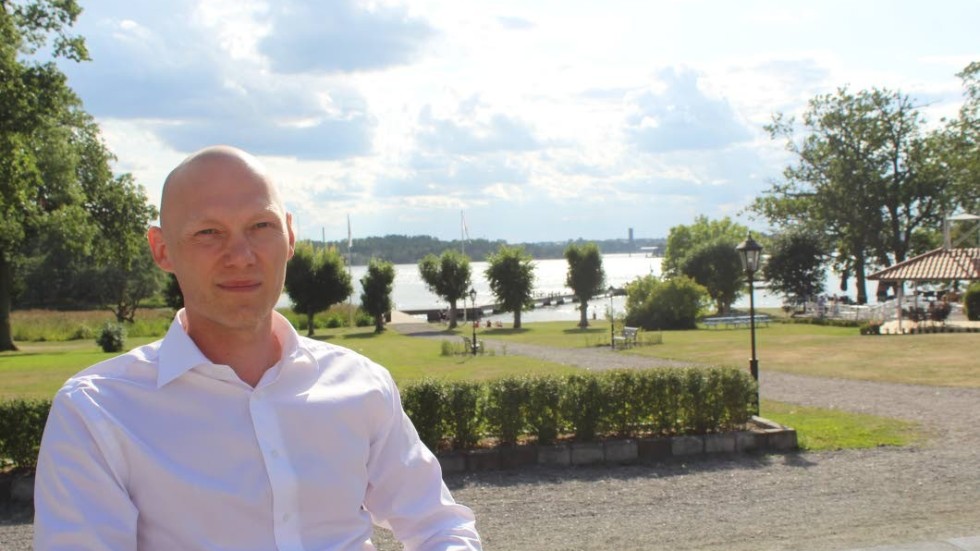 Moderaternas skattepolitiska talesperson Niklas Wykman: "Genom att besöka företagen i Västervik, kan jag få deras synpunkter på hur de tycker regler och skatter ska förändras så att fler får jobb."