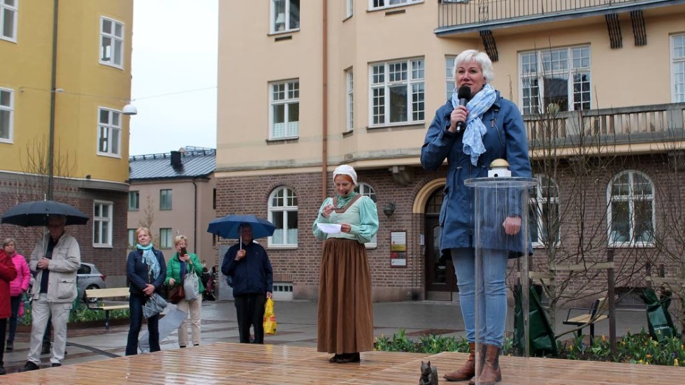 Kommunalråd Kristina Edlund (S) menade att Hospitalstorget blivit en av Linköpings vackraste mötesplatser.