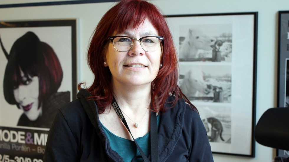 Helena Törnqvist, arbetslivsintendent och Curator på Arbetets museum i Norrköping, vill få oss att minnas och bättre förstå vår samtid. Foto: Anders Lindkvist