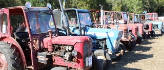 Snustorrt traktorrace med kändisbesök