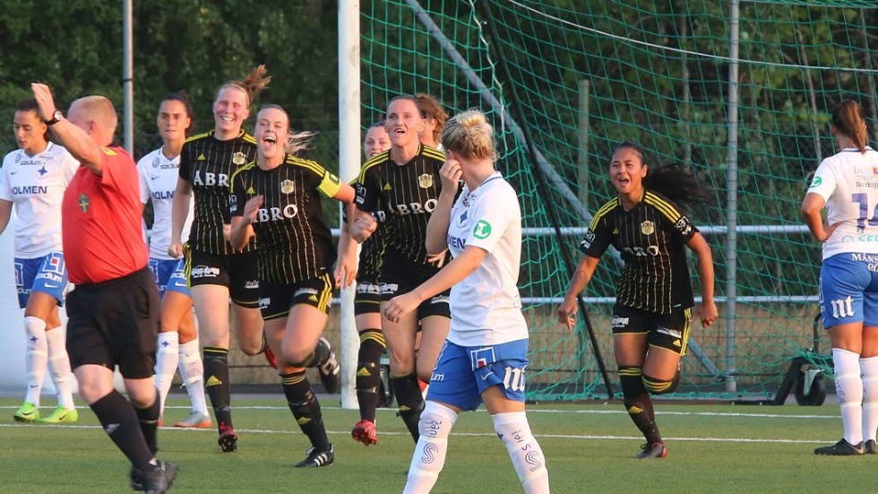 VIF jublar efter 1–0 målet i toppmötet mot Norrköping.
