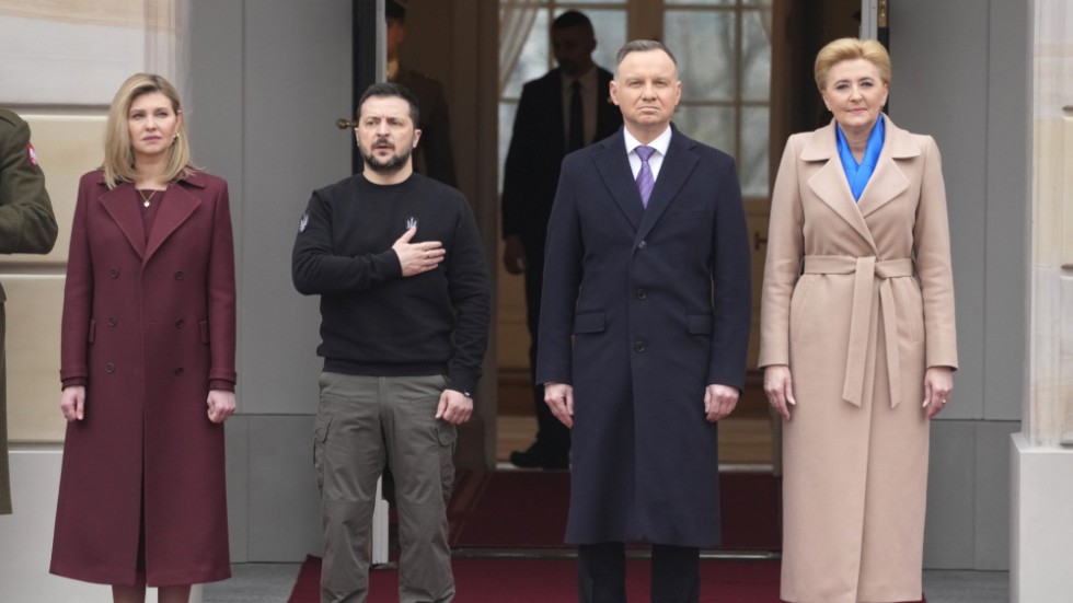 Olena Zelenska, Volodymyr Zelenskyj, Andrzej Duda och Agata Kornhauser-Duda i Warszawa.