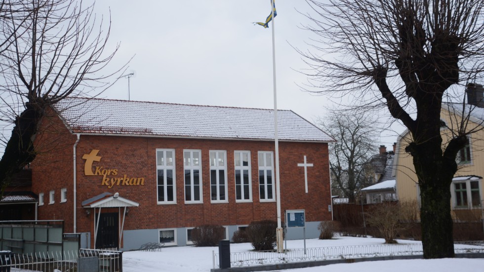 Korskyrkans församlingsordförande Joakim Holmström berättar att de kommer hålla bön för den ukrainska befolkningen på söndag.