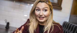 Ebba Busch på pubkväll i Luleå: "Hoppas att folk tar ett glas" • Vill avskaffa Region Norrbotten