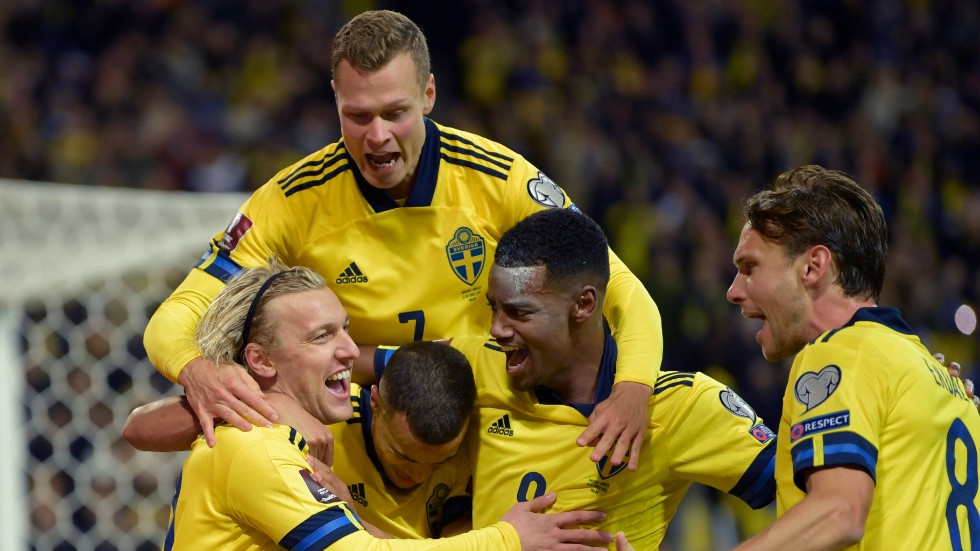 De svenska spelarna som dras med varningar kan andas ut inför playoff enligt ESPN.