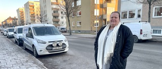 Farlig utfart upprör Lisbeth på Storgatan: "Stora skymmande byggklossar"