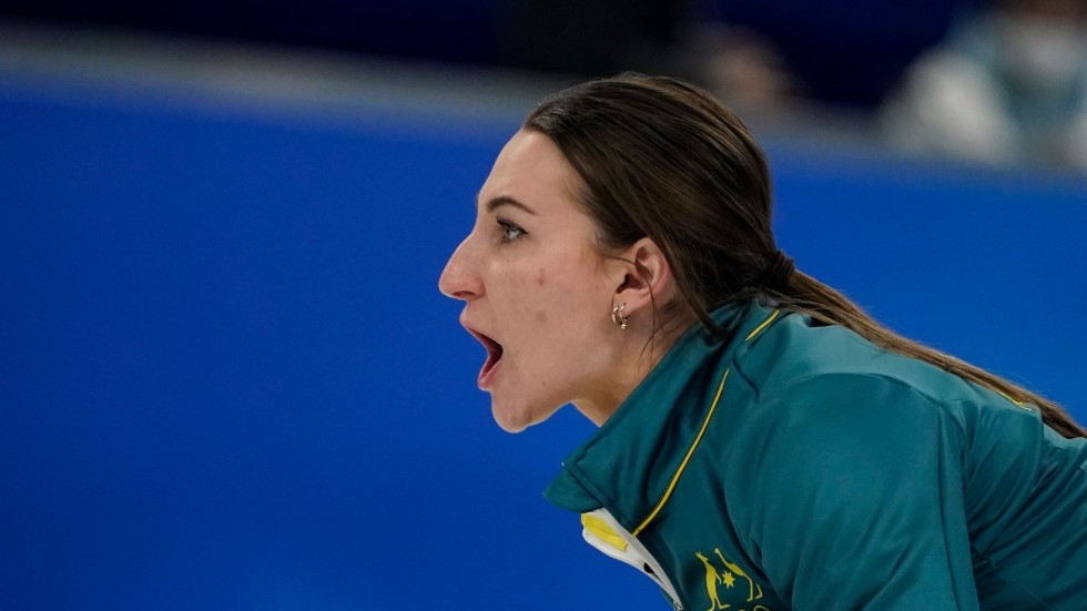 Australiens Tahli Gill fick ett covidundantag och kunde därefter med Dean Hewitt ta landets första curlingsegrar i OS-sammanhang.