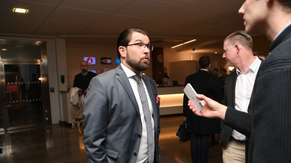Sverigedemokraternas partiledare Jimmie Åkesson svarar på frågor efter debatten i TV4.