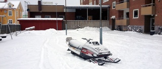 Nicklas fick sin snöskoter lappad