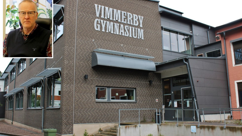 Anders Eriksson, verksamhetschef för Vimmerby gymnasium, ser allvarligt på det som inträffat. "Eleverna som använder omklädningsrummet och personal har blivit informerade”, berättar han.