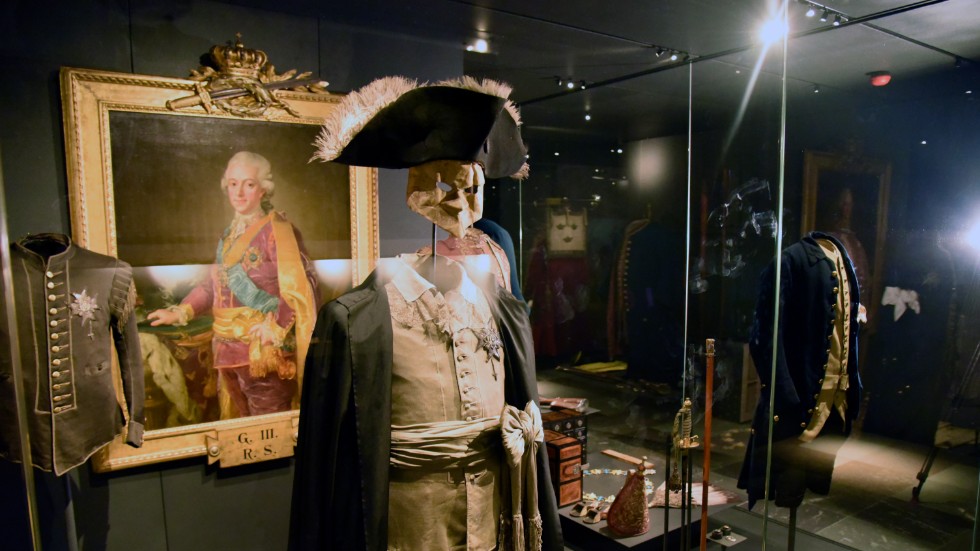 Gustav III:s maskeraddräkt från mordet på Kungliga Operan går att se på Livrustkammaren. Arkivbild.