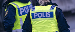 Bråk på torget i Överum - polis till platsen
