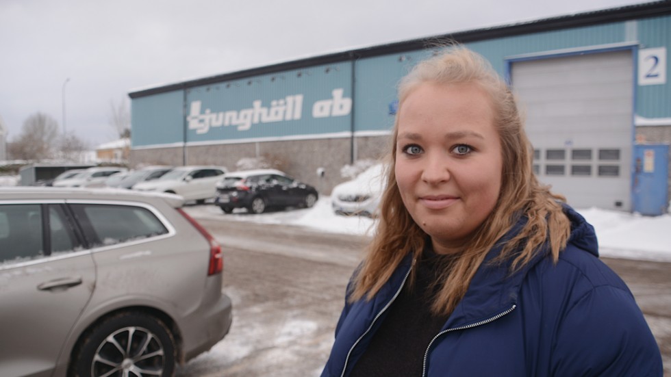 Kajsa Eklund är en av de nära 140 som blev uppsagda på Ljunghäll i fjol. Hon är glad att hon snabbt fick jobbet tillbaka. "Jätteskönt att slippa gå runt med ror för att hitta jobb".