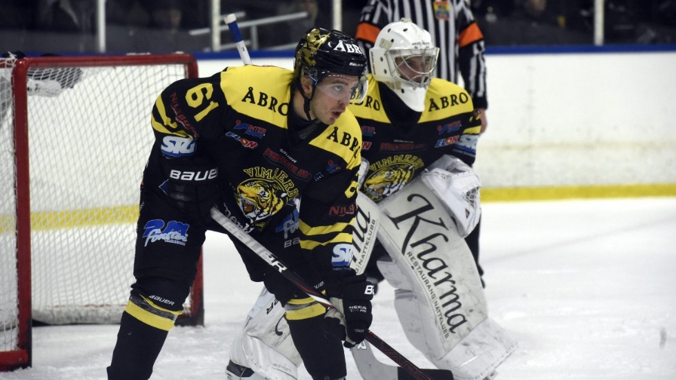 Jacob Isaksson är tillbaka i Hockeyettan.