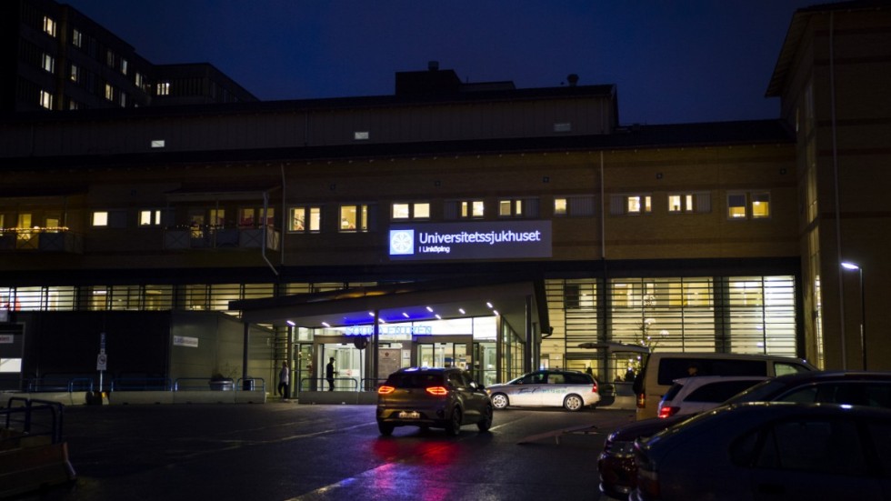 Universitetssjukhuset i Linköping hör hemma i den absoluta toppen, menar artikelförfattarna.