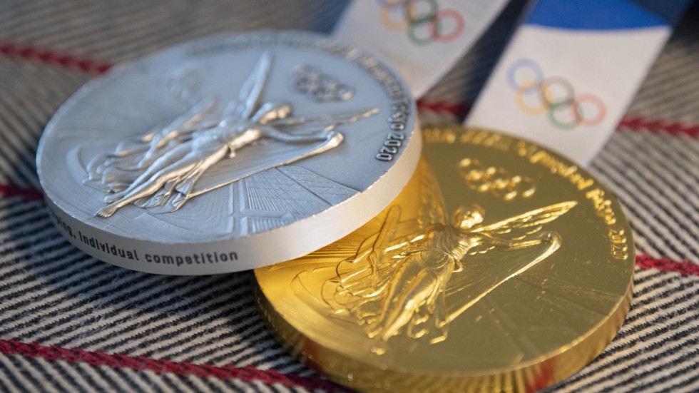 Silver och guld – Peder Fredricsons OS-medaljer från Tokyo.