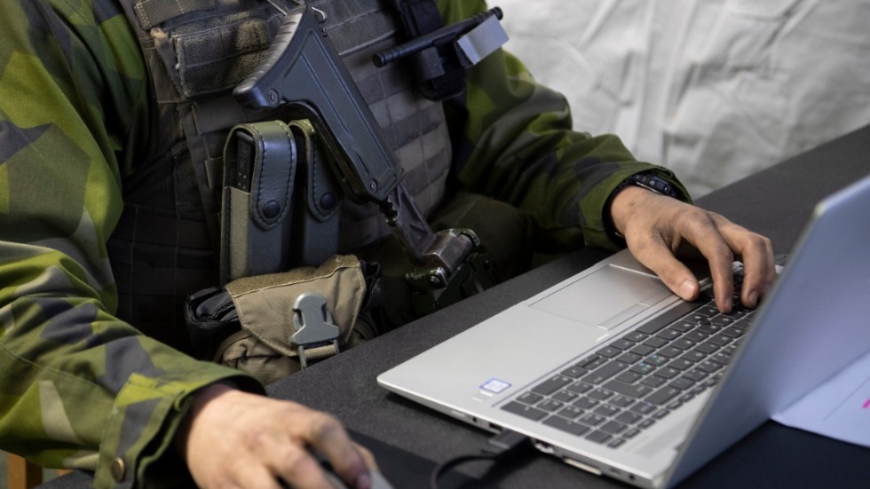 Sverige behöver rusta upp sitt cyberförsvar.