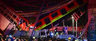 Över 20 döda när tåg i Mexiko föll över gata