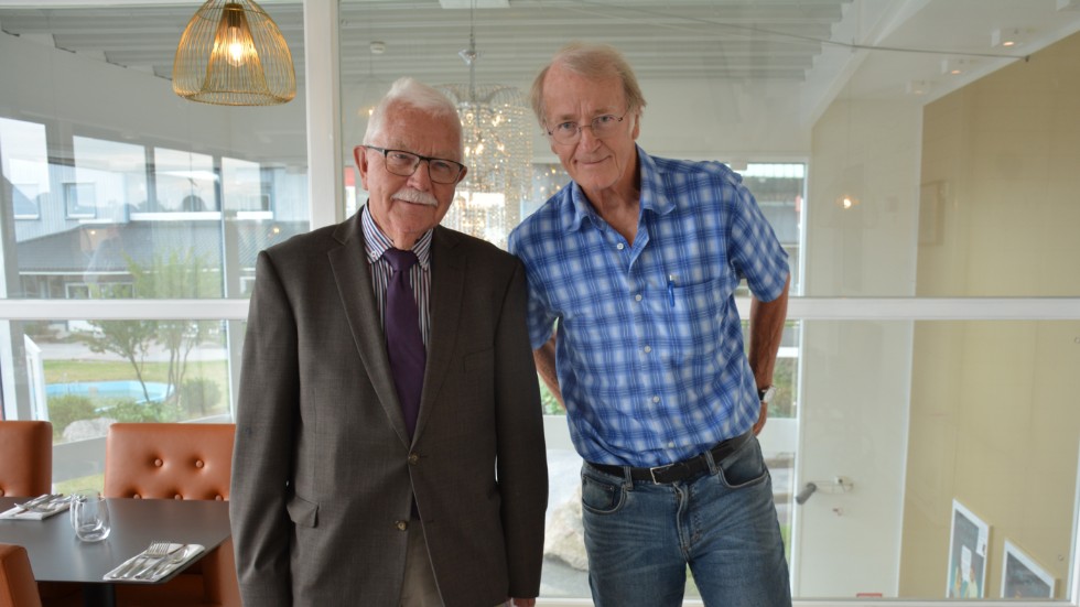 Tom Alandh svängde förbi Vimmerby påväg hem från semestern i Karlskrona, för att kunna vara med och fira Bror Carlssons 80 årsdag.