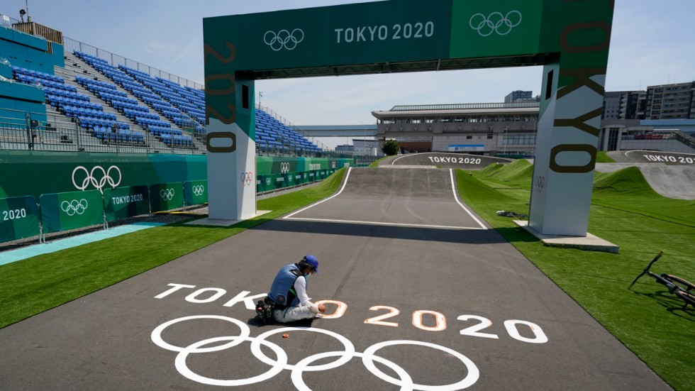 OS, men inga åskådare. Den nya BMX-arenans läkare stor tomma under spelen, som blir en dyr affär för Japan.