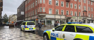 Polispådrag efter överfallslarm i butik i centrala Eskilstuna