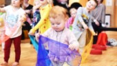 Barnens Berättarfestival – en dansant saga: ”Roligast att dansa som snöflingor”