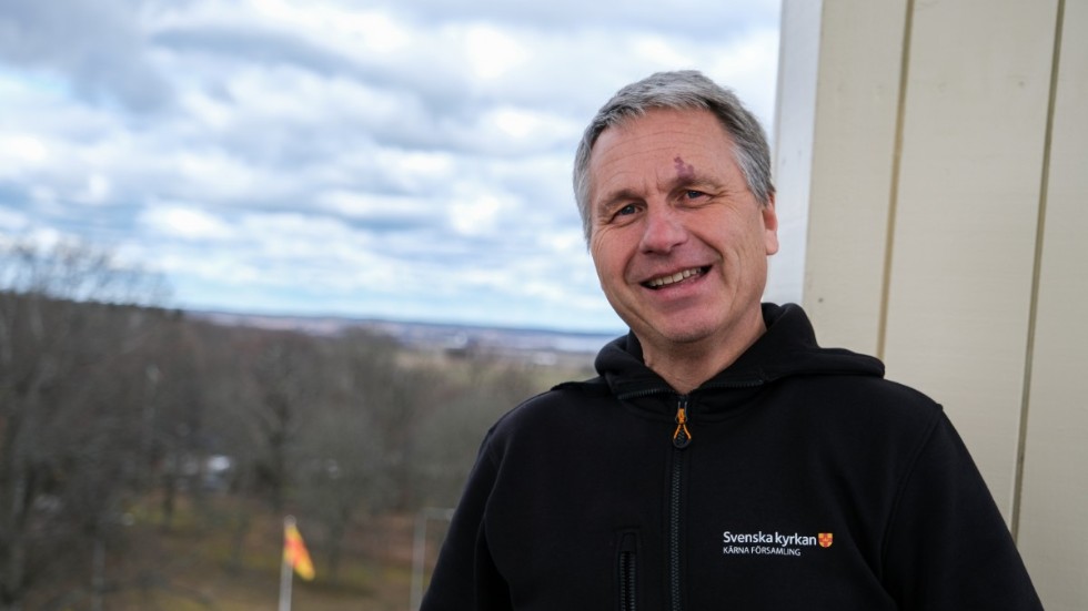Kjell Tedenstrand, fastighetsansvarig vaktmästare i Kärna församling, har velat få till renoveringen i flera år.