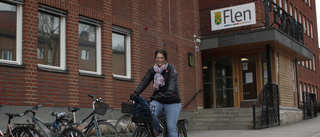 Skolpersonal får låna elcyklar genom EU-projekt: "Inte jobbigt alls"